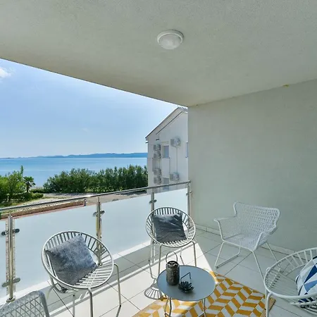 Villa New! Beachfront Klaudija, Sukosan