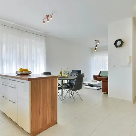 Villa New! Beachfront Klaudija,